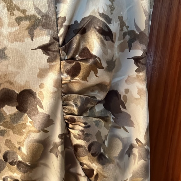 EUC Womens London Times Satin Dress - Picture 4 of 9